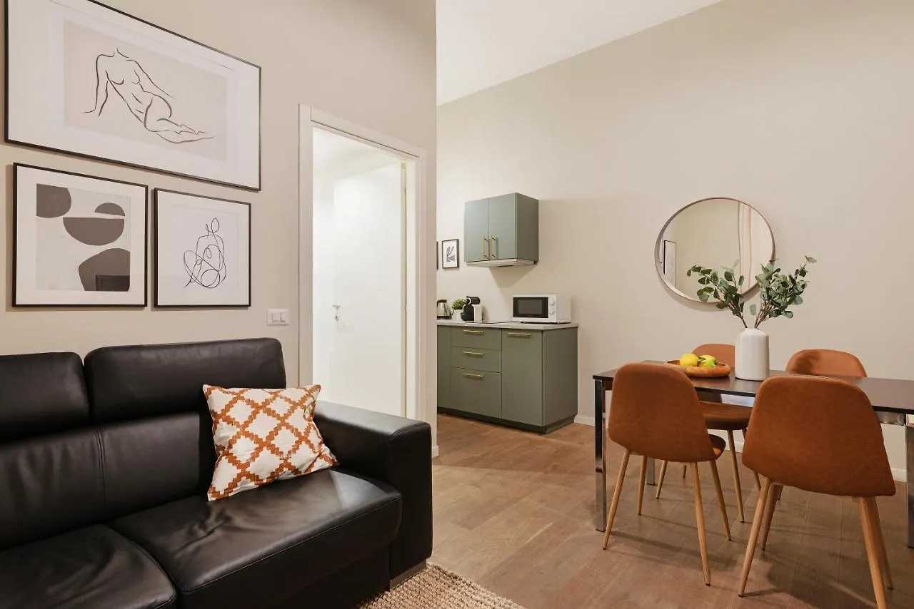 New & Cozy Apt In Porta Romana location