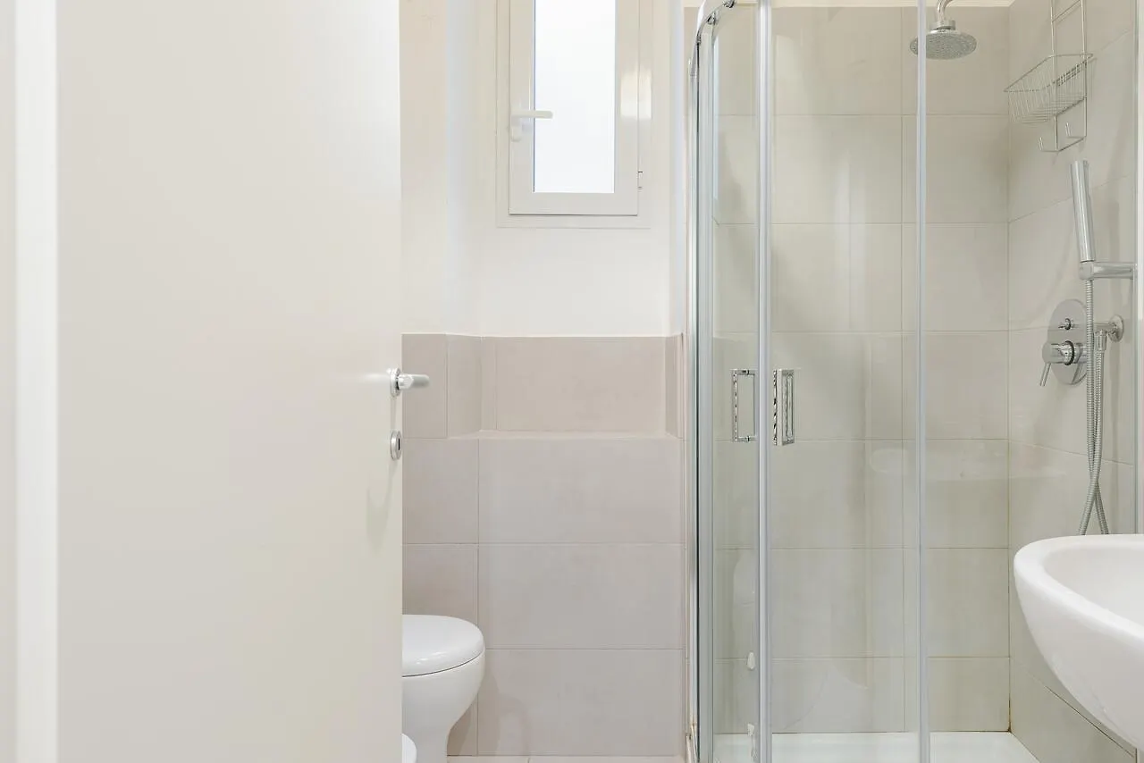 New & Cozy Apt In Porta Romana Milano Lejlighed